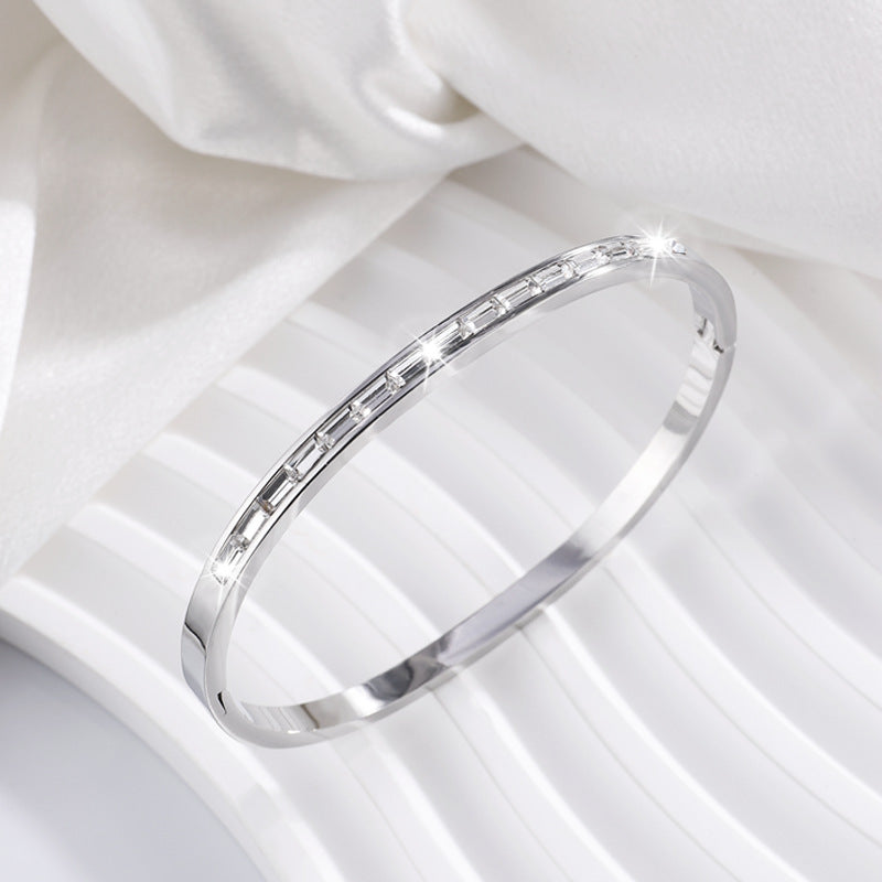 All-matching New Non-fading Diamond-embedded Stainless Steel Bracelet For Women